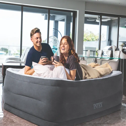 Надувная кровать Queen Comfort-Plush со встроенным насосом, 152×203×56 см, макс. 272 кг, Интекс (64418)