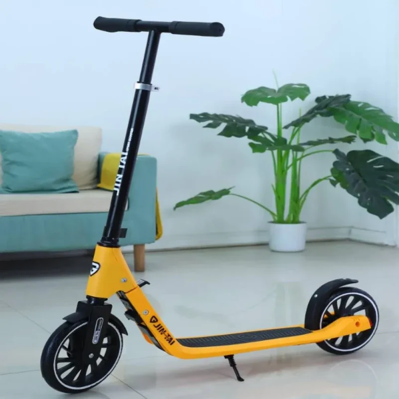 Trotinetă pentru copii cu 2 roți, ghidon reglabil și frână de picior, galben, RTM Scooter (66993) 2