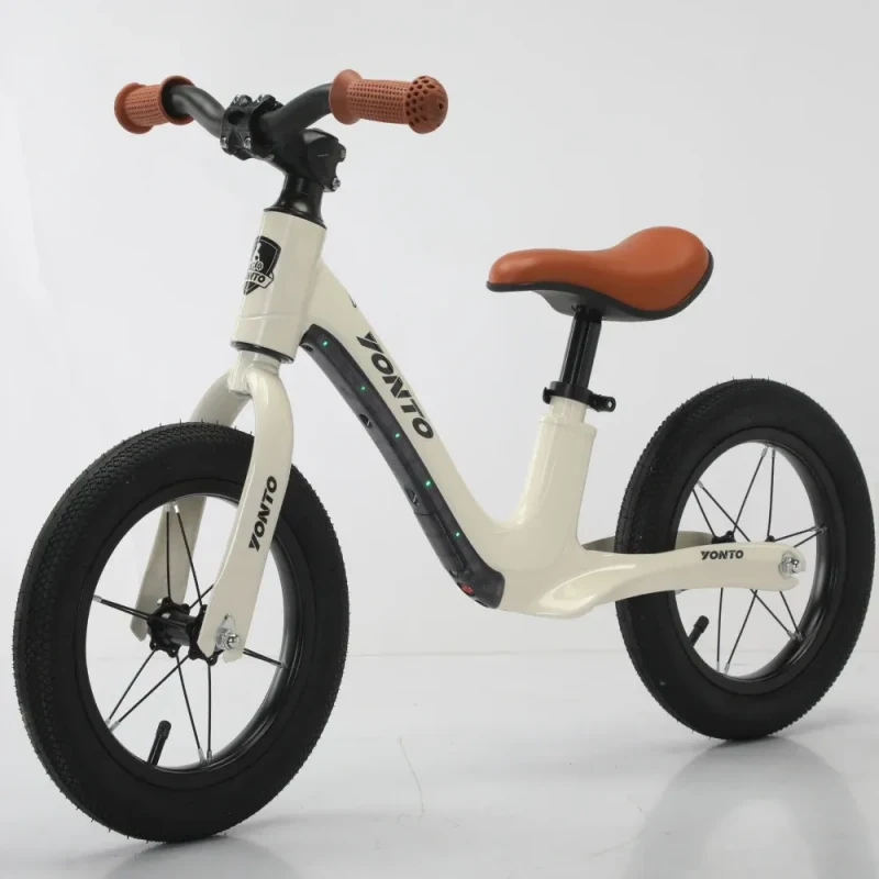 Bicicletă fără pedale pentru copii, 12′ inch, cu lumini LED, albă (513269) 2